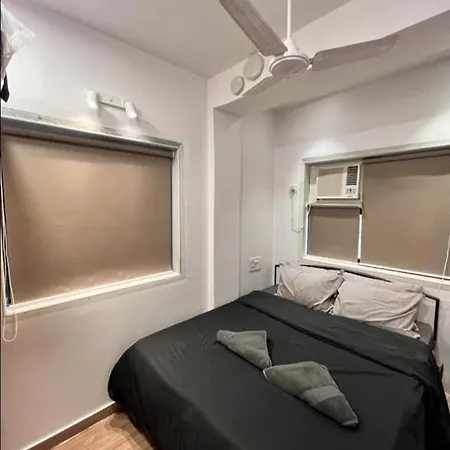 Apartment Cozy & Comfortable 2 Bhk ,carter Rd Bandra Mumbai