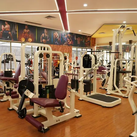 Hotel Country By Kempinski And Mumbai