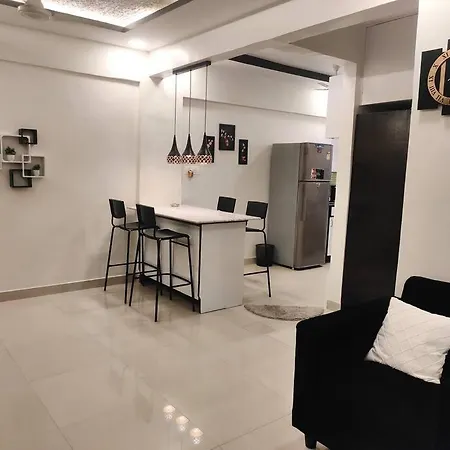Modern Spacious 1bedroom Apt In Bandra Carter Rd Mumbai