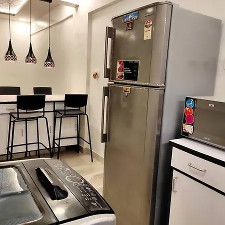 Modern Spacious 1bedroom Apt In Bandra Carter Rd *