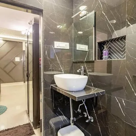 Modern Spacious 1bedroom Apt In Bandra Carter Rd Apartment