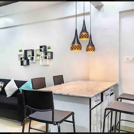 Apartment Modern Spacious 1bedroom Apt In Bandra Carter Rd