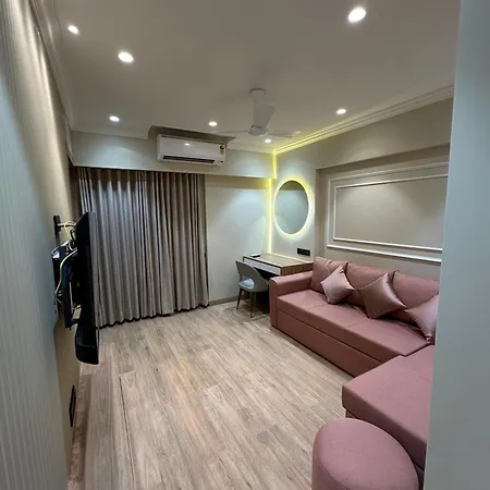 Apartment Rudraya Homes - Cozy Premium Serviced Khar - Next To Bandra Mumbai