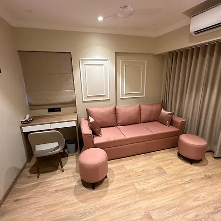 Apartment Rudraya Homes - Cozy Premium Serviced Khar - Next To Bandra