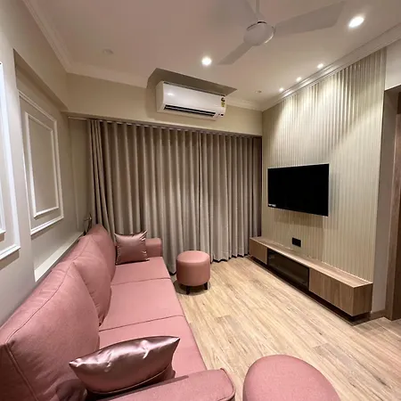Rudraya Homes - Cozy Premium Serviced Khar - Next To Bandra
