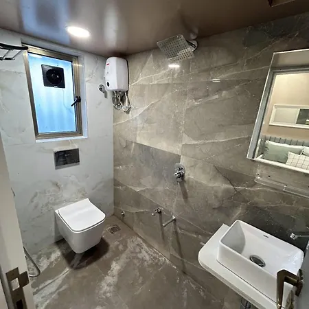 Downtown 3bhk Appt ,mumbai Mahalaxmi Apartment Mumbai