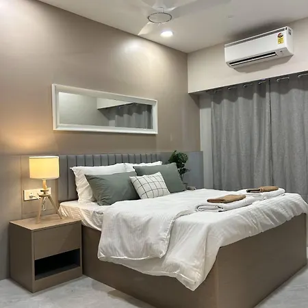 Downtown 3bhk Appt ,mumbai Mahalaxmi Apartment *