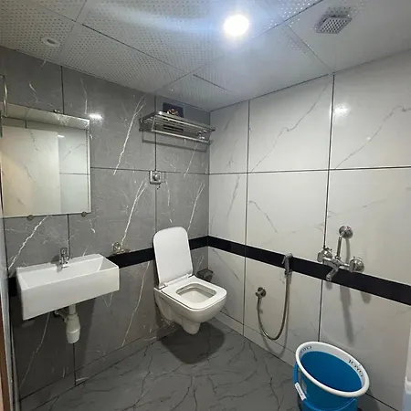 Rinza Residency