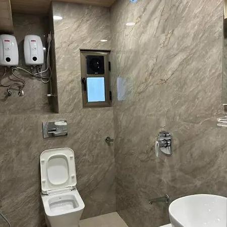 Apartment Downtown 4 Bedroom, Mahalakshmi 2101 Mumbai