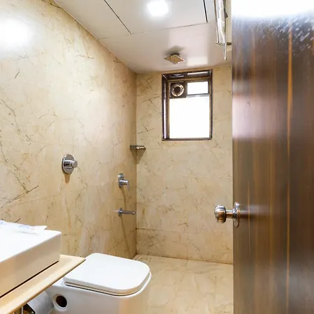 Embassy Park - Bkc Hotel