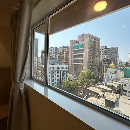 Rudraya Homes - Cozy Premium Serviced Khar - Next To Bandra Apartment