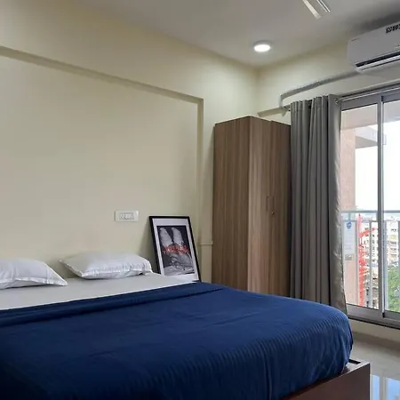 Apartment 3bhk Santacruz Mumbai, 104