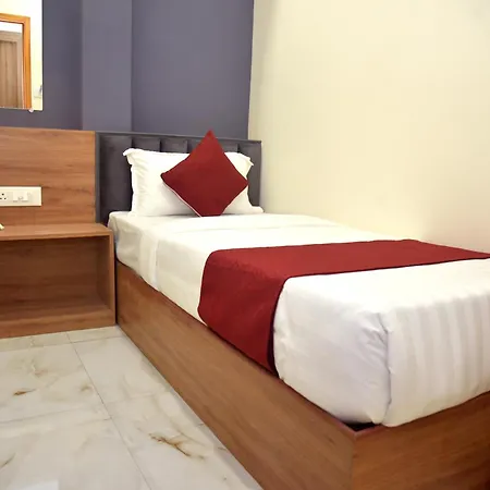 Vogue Near Nesco Exhibition Centre Apartment Mumbai