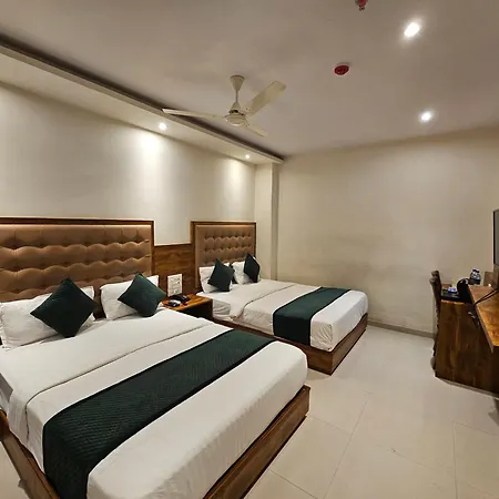 Hotel Bkc Garden - Near Us Embassy Bkc 3*