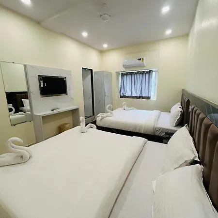 Hotel Rinza Residency