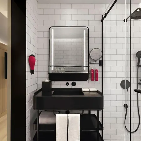 Hotel Moxy Andheri West