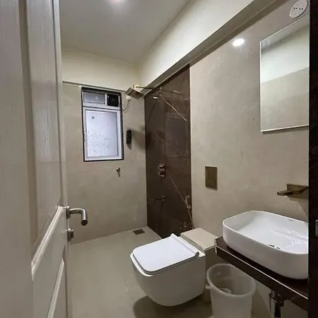 Apartment 3 Bhk Santacruz 801 Mumbai