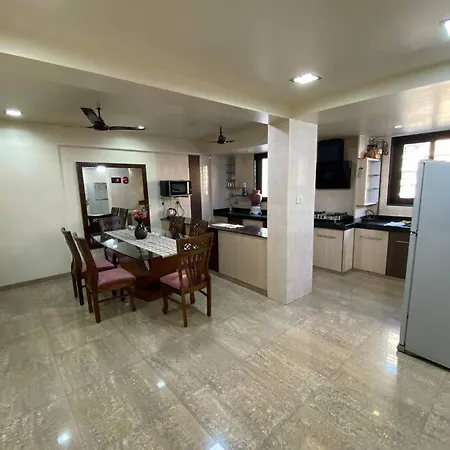 Apartment Green