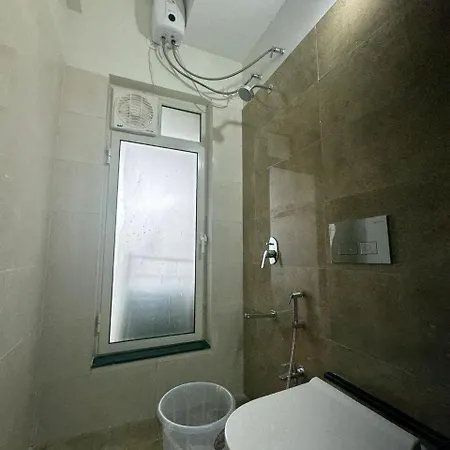 2bhk In Malad By Florastays * Mumbai