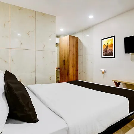 Hotel Super Collection O Ulife