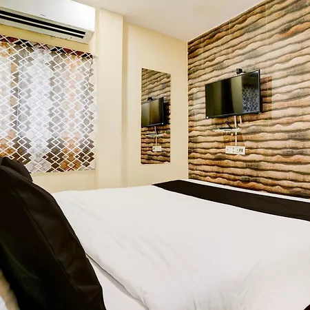 Hotel Super Collection O Ulife Mumbai