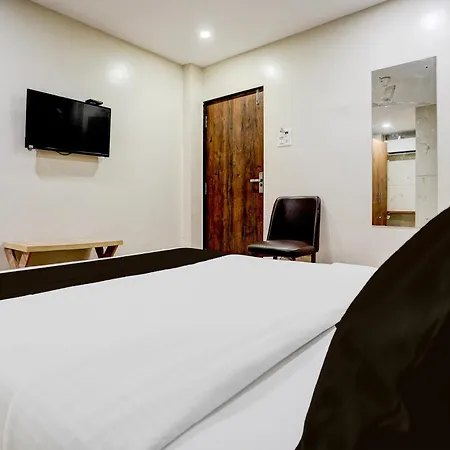 Super Collection O Ulife Hotel