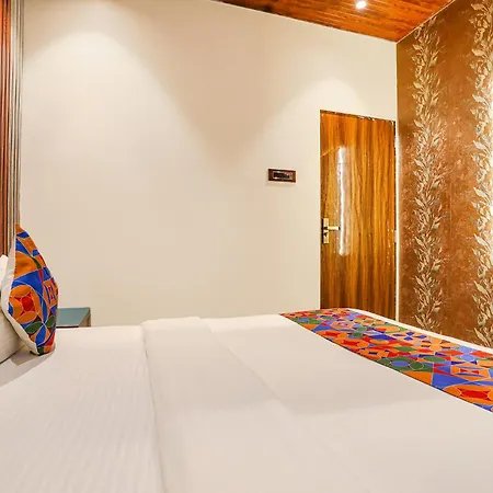 Fabexpress Versova Residency - Nr Kokilaben Hospital Hotel Mumbai