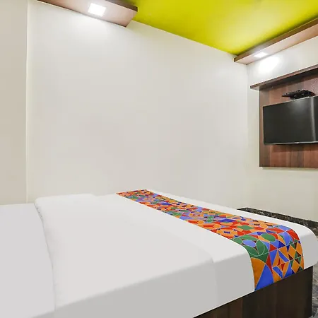 Fabexpress Versova Residency - Nr Kokilaben Hospital Hotel Mumbai