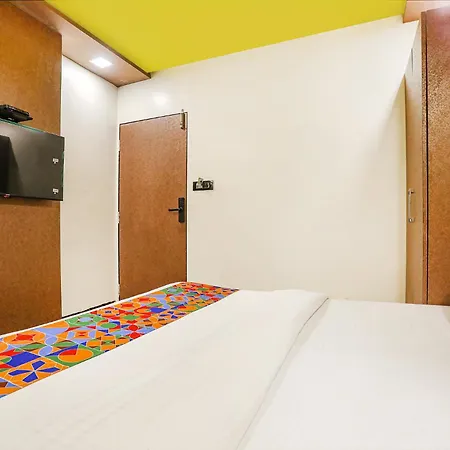 Fabexpress Versova Residency - Nr Kokilaben Hospital Hotel 3*