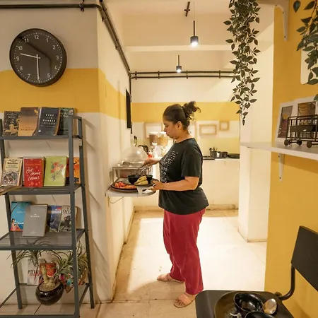 Locomo Hostel Express - Stay Work Eat Hostel Mumbai