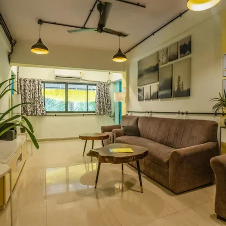 Locomo Hostel Express - Stay Work Eat Hostel Mumbai