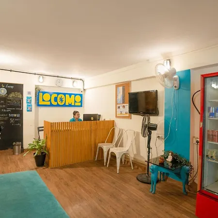 Locomo Hostel Express - Stay Work Eat * Mumbai