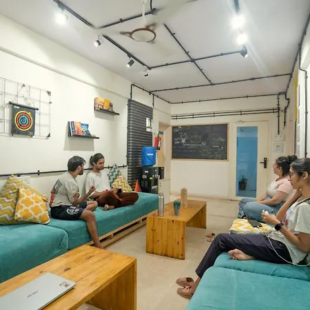 Locomo Hostel Express - Stay Work Eat *