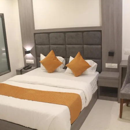 Metro Hotel