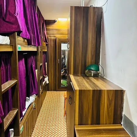 Milano & Mumbai
