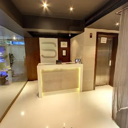 Svenska Design Andheri Hotel 5*