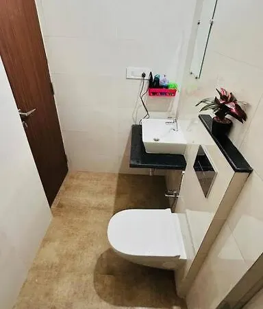 Apartment Cozy 1bhk Near Nesco, J Pmorgan Mumbai