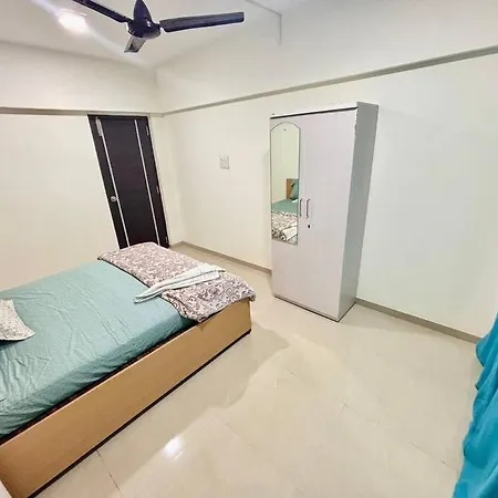 Jericho Apartment