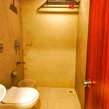 Victoria Palace - South 3*