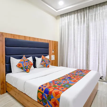 Guest house Fabhotel National 3*
