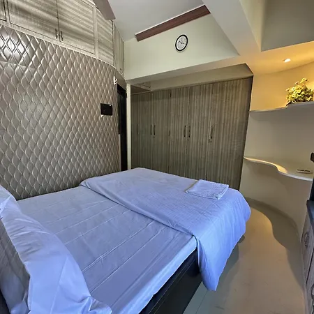 Citadel 1 Bhk Bandra *