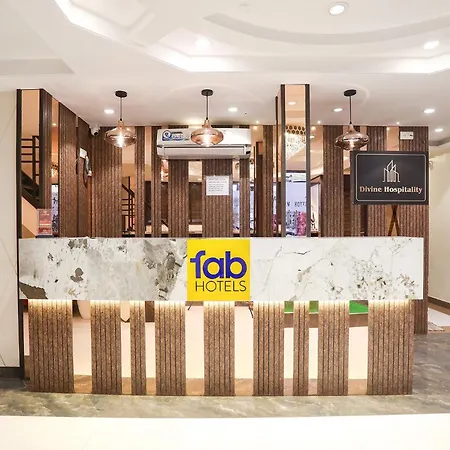 Hotel Fabexpress Divine Hospitality