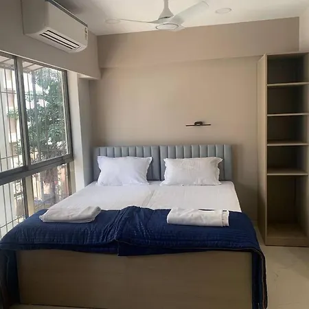 Apartment Downtown 2 Bed Apt, Mahalakshmi 202 *