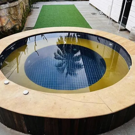 Verandah Shubh 2bh With Jacuzzi * Mumbai