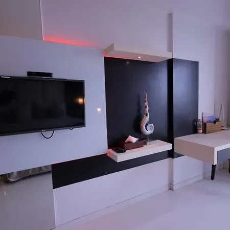 Muza 4* Mumbai