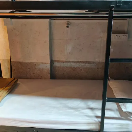 Rameshwar - Parle Highway Hostel Mumbai