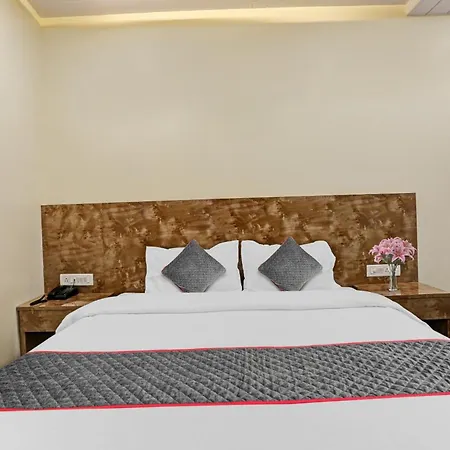 O Kiwi International Hotel 4*
