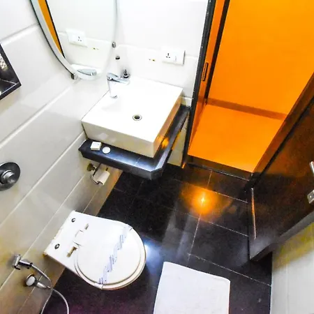 Kings International Juhu Hotel