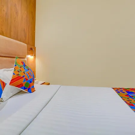 Fabexpress Colaba Grand - 700m From Gateway Of India Mumbai