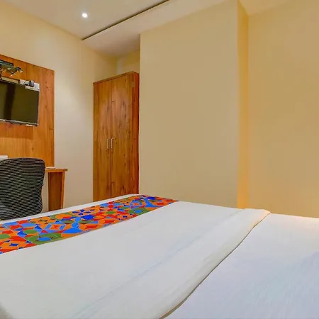 Fabexpress Colaba Grand - 700m From Gateway Of India Hotel 3*